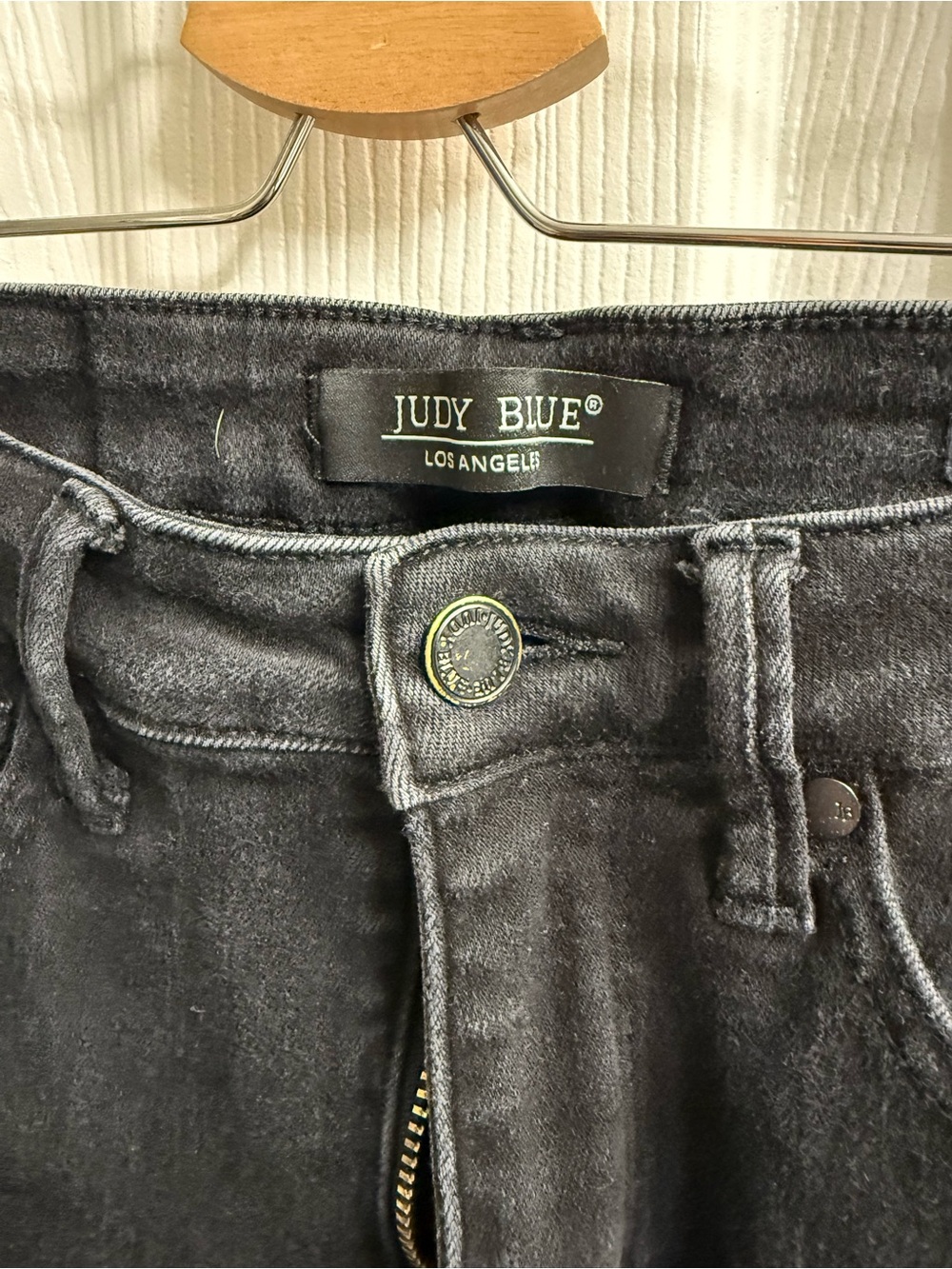 Judy Blue Black Skinny Jeans - Picture 2 of 5